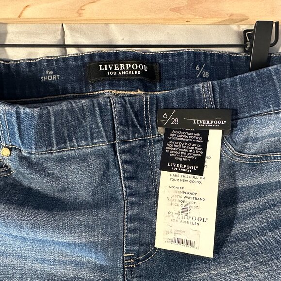 NEW - Liverpool Stretch Jean Shorts - Size 6/28 - Picture 3 of 3